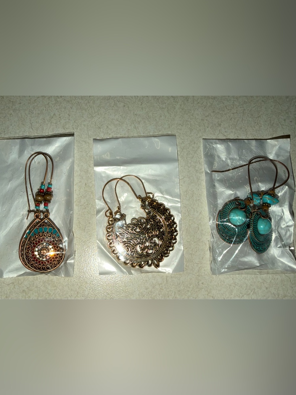 Bundle of 3 earrings NEW